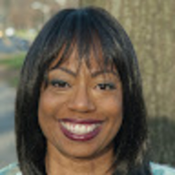 Meet your Posher, Cynthia - Picture 1 of 1